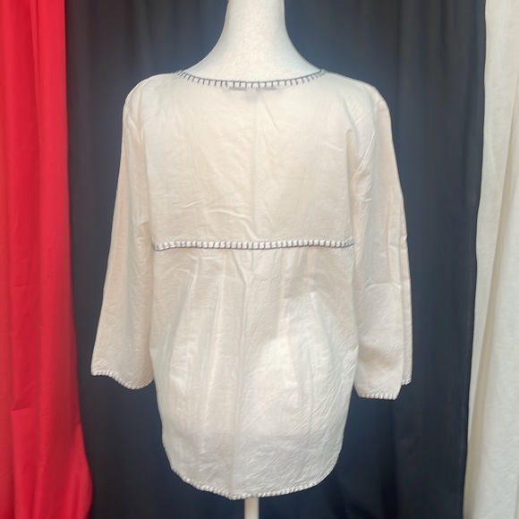 Collective Concepts White with Blue Embroidery size M - Picture 4 of 6